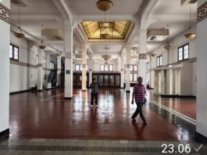 Konsul Kehormatan Belanda: “Bagi saya, buku ini mewakili dialog antara sejarah Indonesia dan Belanda”.