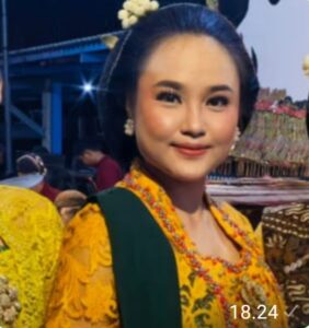 Lomba Menulis Aksara Jawa Diselingi Seni Macapat Dan Tari Gambyong.